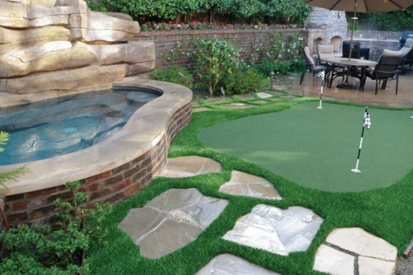 Frisco Turf Putting Green